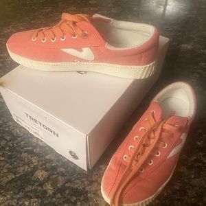 Tretorn Nantucket tennis shoes